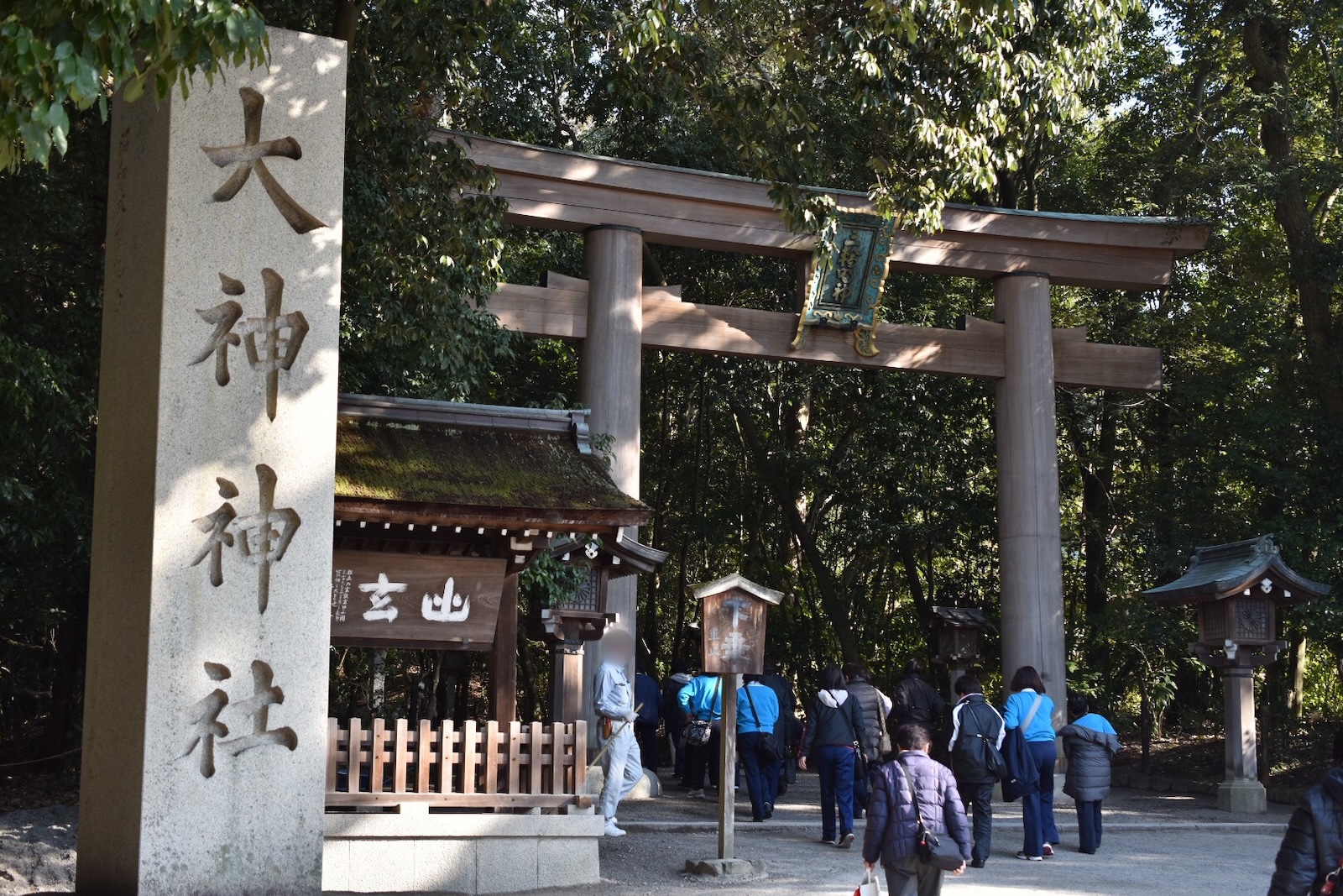 酒の神を祀る大神神社(奈良・三輪)の鳥居