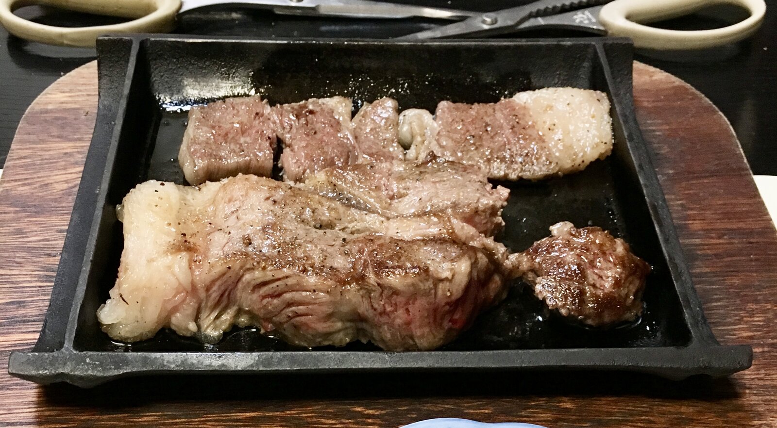 三七十館のプランでついた但馬牛の陶板焼き